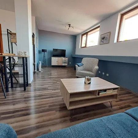 Апартамент Аурора В К- С Вели Хилс Apartment *